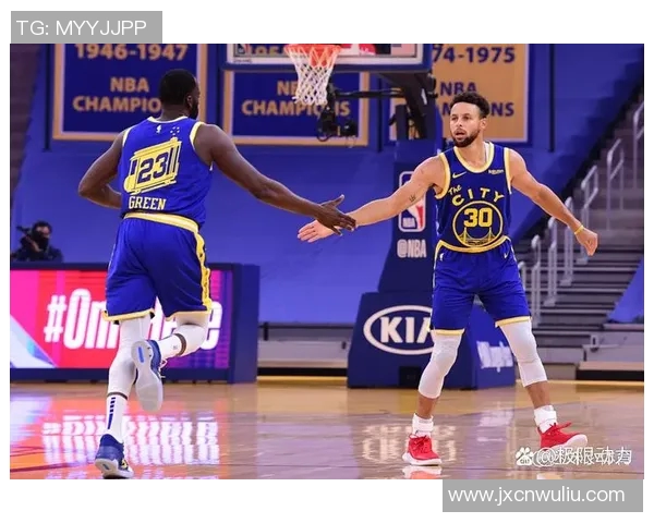 湖人勇士对决数据分析揭示比赛关键因素与球员表现